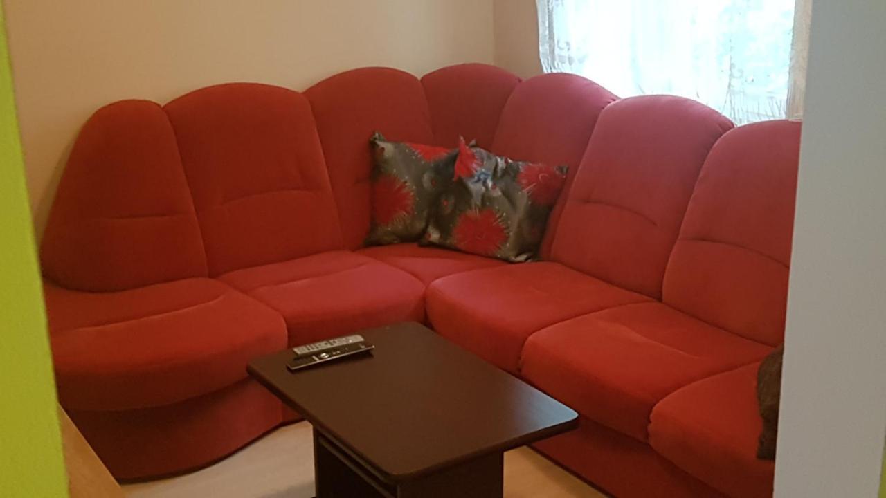 בובק Apartma Pr Marusi מראה חיצוני תמונה